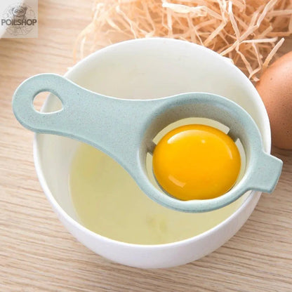 Kitchen utensil for eggs